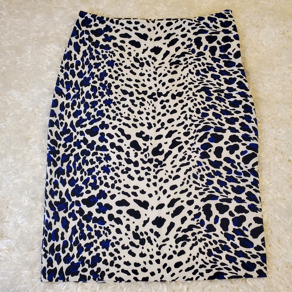 Worthington Blue, Black & White Animal print skirt